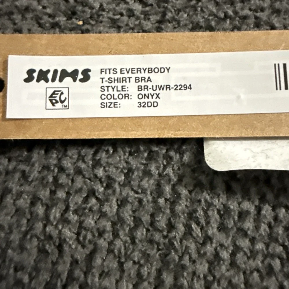Skims Fits Everybody Tshirt Bra - Onyx - 32DD - NWT - Picture 5 of 5